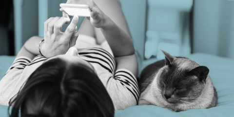 girl texting