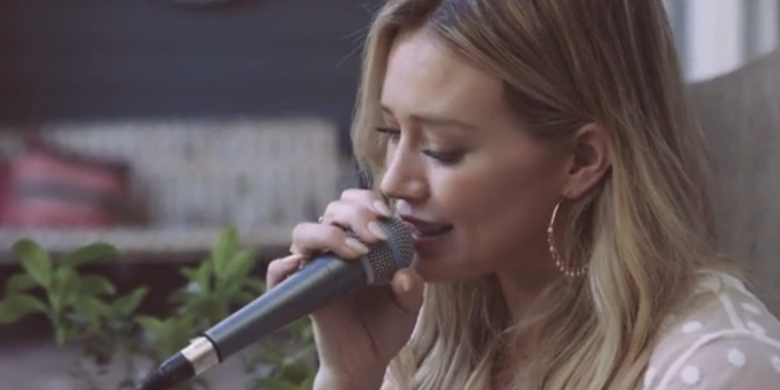 Скачать песню hilary duff my kind