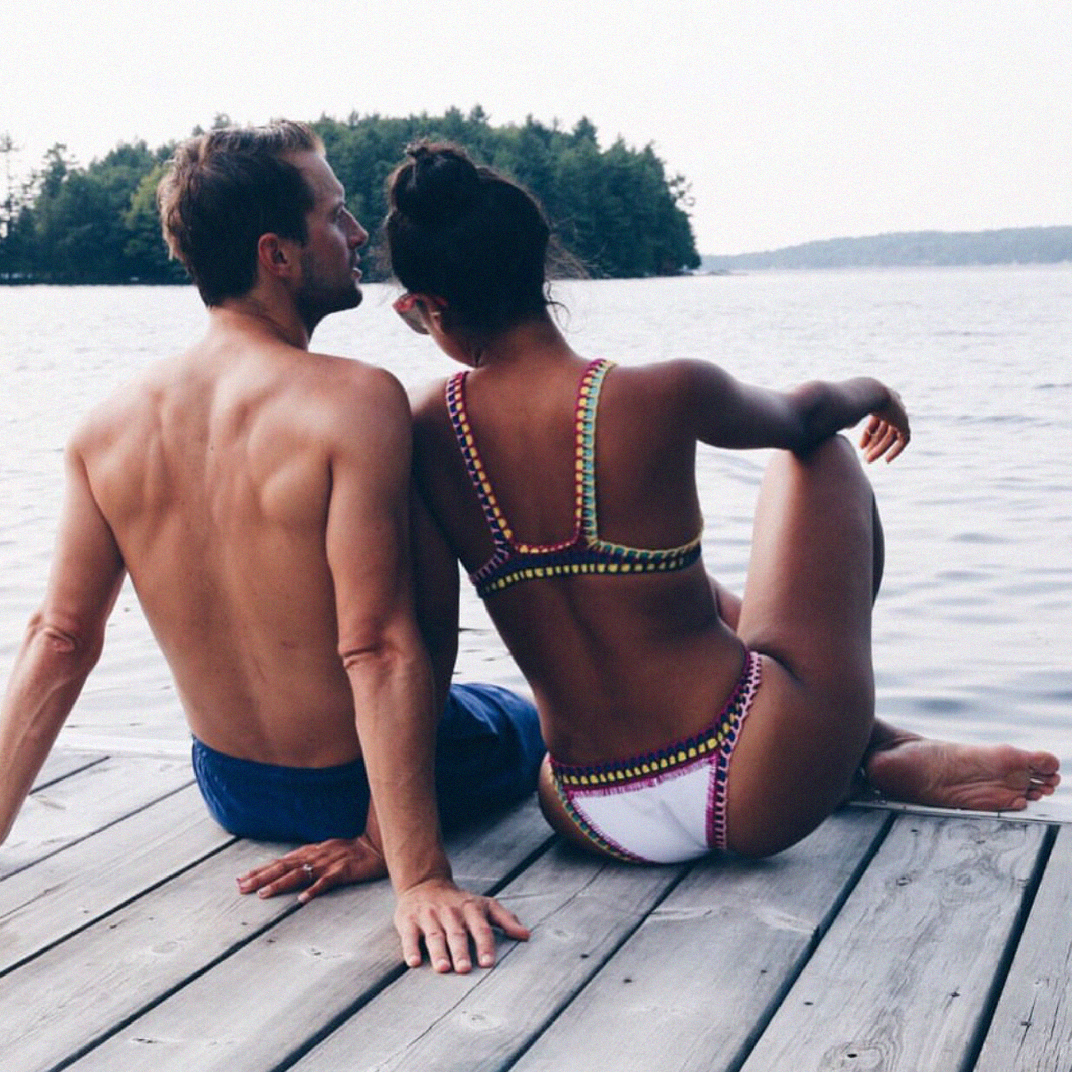 Are Thighbrows The New Thighgap?