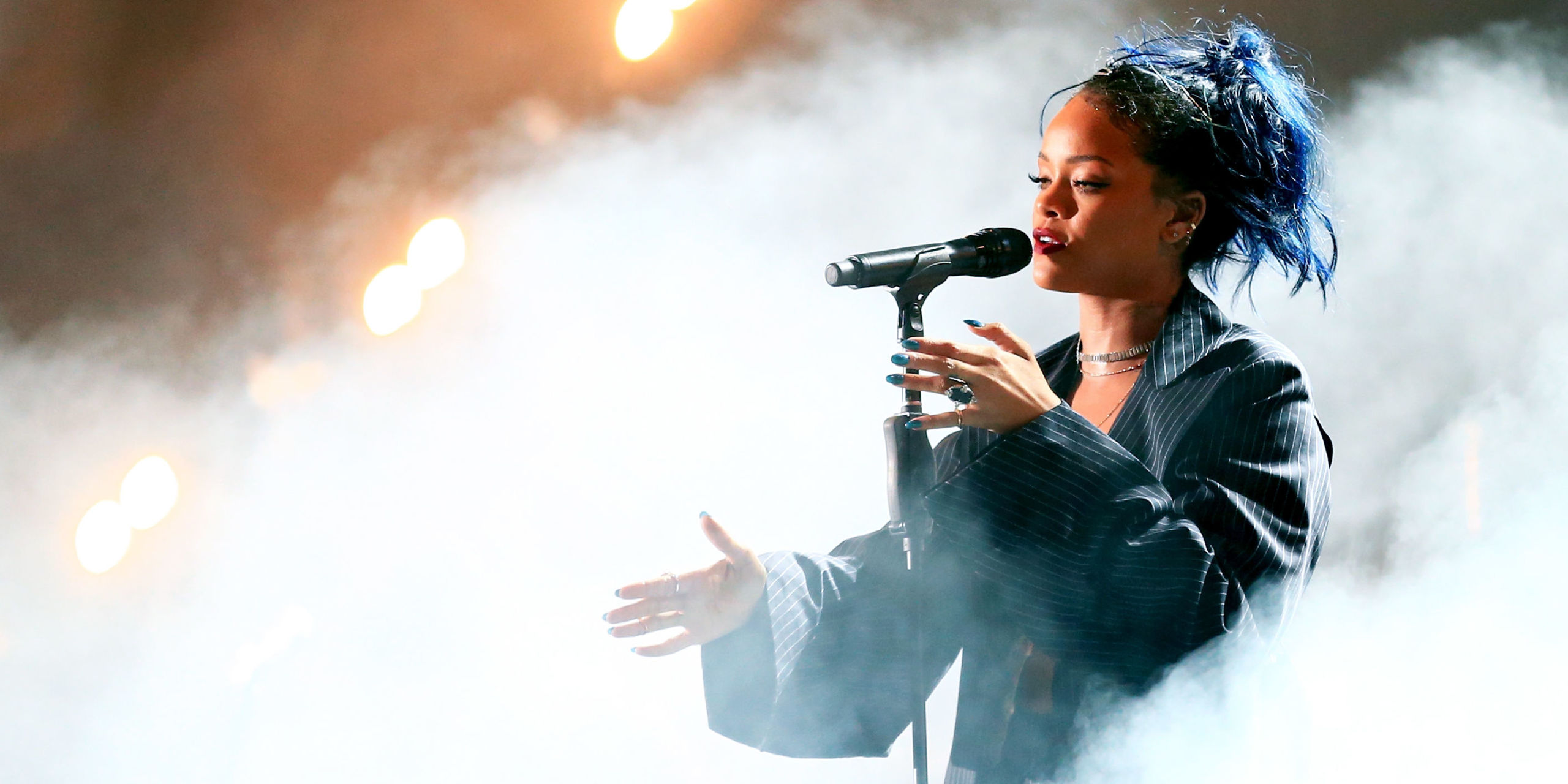 Rihanna ANTI Tour Outfits - Rihanna ANTI World Tour Photos