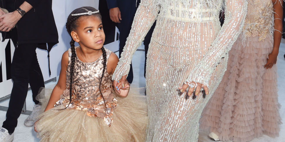 Este es el valor del vestido que usó la hija de Beyoncé en la alfombra roja de los VMA’s - Imagen 1