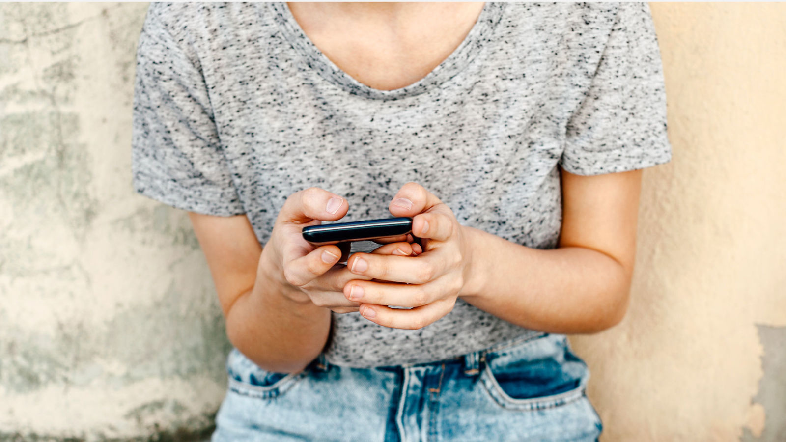 27 Men, 6 Weeks, 1,317 Texts, 59.3 Cocktails, and One Surprising  Revelation: My Adventures in Volume Dating