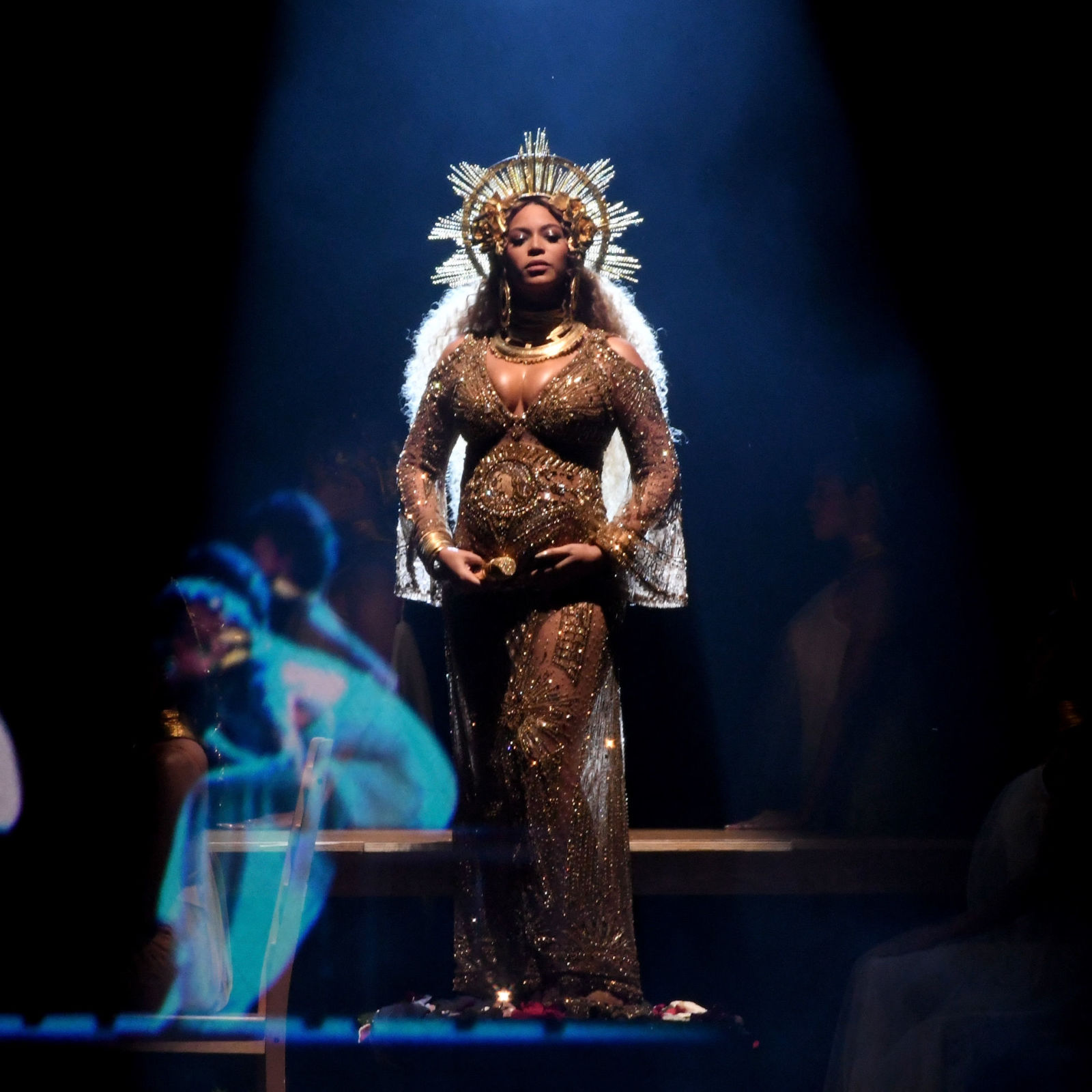 Beyonc Performs Pregnant at the Grammy Awards 2017 - Watch Beyonce Sing at the Grammys Beyonc Performs Pregnant at the Grammy Awards 2017 - Watch Beyonce Sing at the Grammys