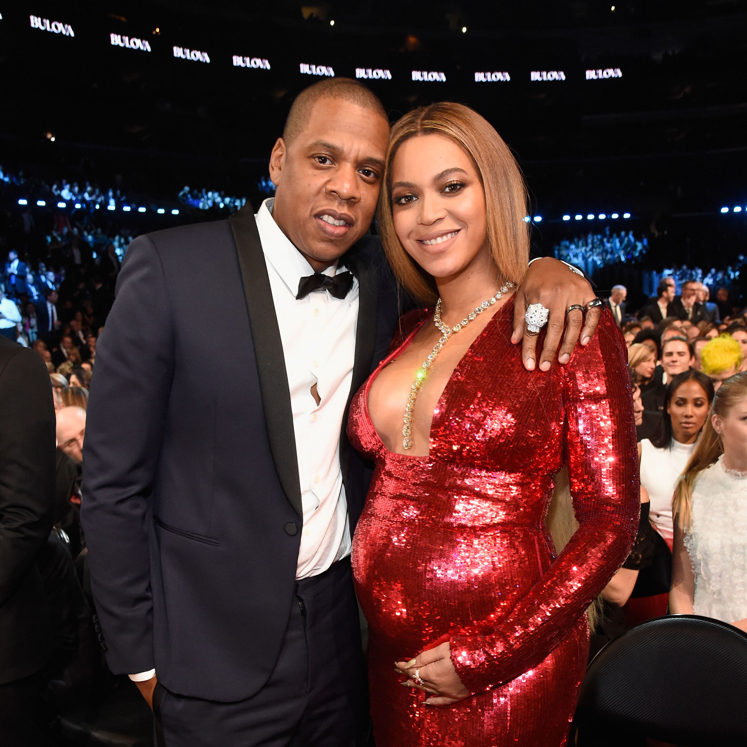 Beyonce Wears Sparkly Red Dress to the Grammys 2017 - Beyonce Grammys Style  While Pregnant