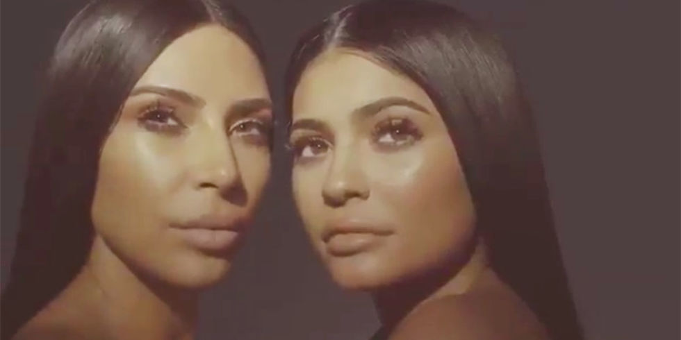 Kylie Jenner and Kim Kardashian Twin Moments - Photos of Kim Kardashian