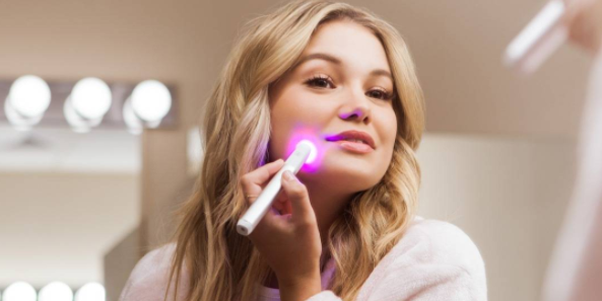 Neutrogena Light Therapy Acne Spot Treatment LED Light Therapy