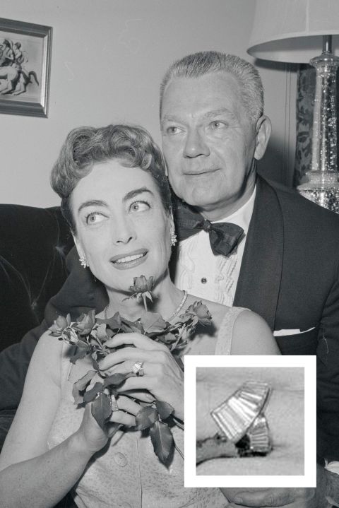 Alfred Steele forgot to purchase a wedding ring for Crawford before their nuptials, but soon bought her a diamond.
