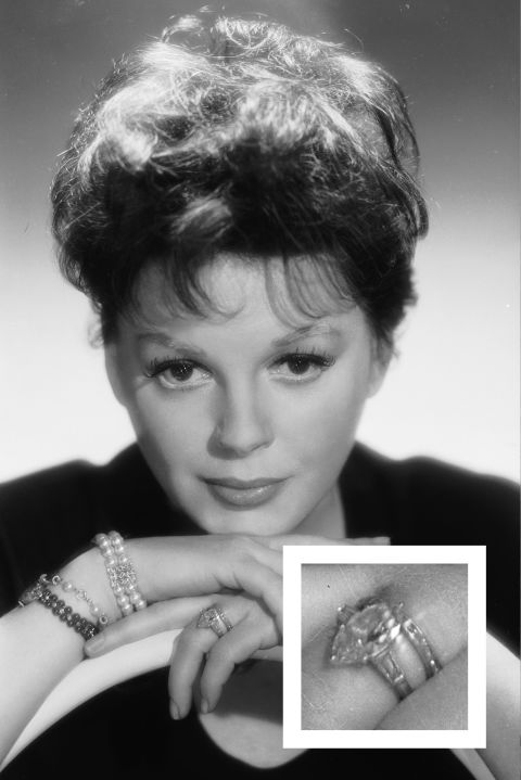Garland had a pear-shaped diamond ring.