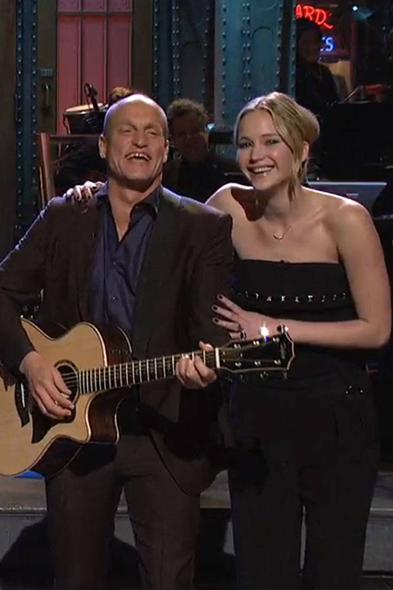'Hunger Games' Cast Crashes Woody Harrelson's 'SNL' MonologueJennifer