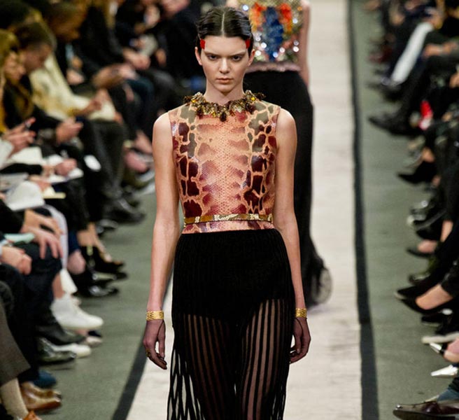 Kendall Jenner Stars Givenchy CampaignGivenchy Fall 2014 Ad