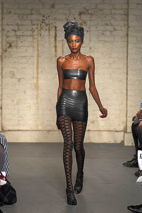 Nasir mazhar fall 2017 runway Nasir mazhar fall 2017 runway