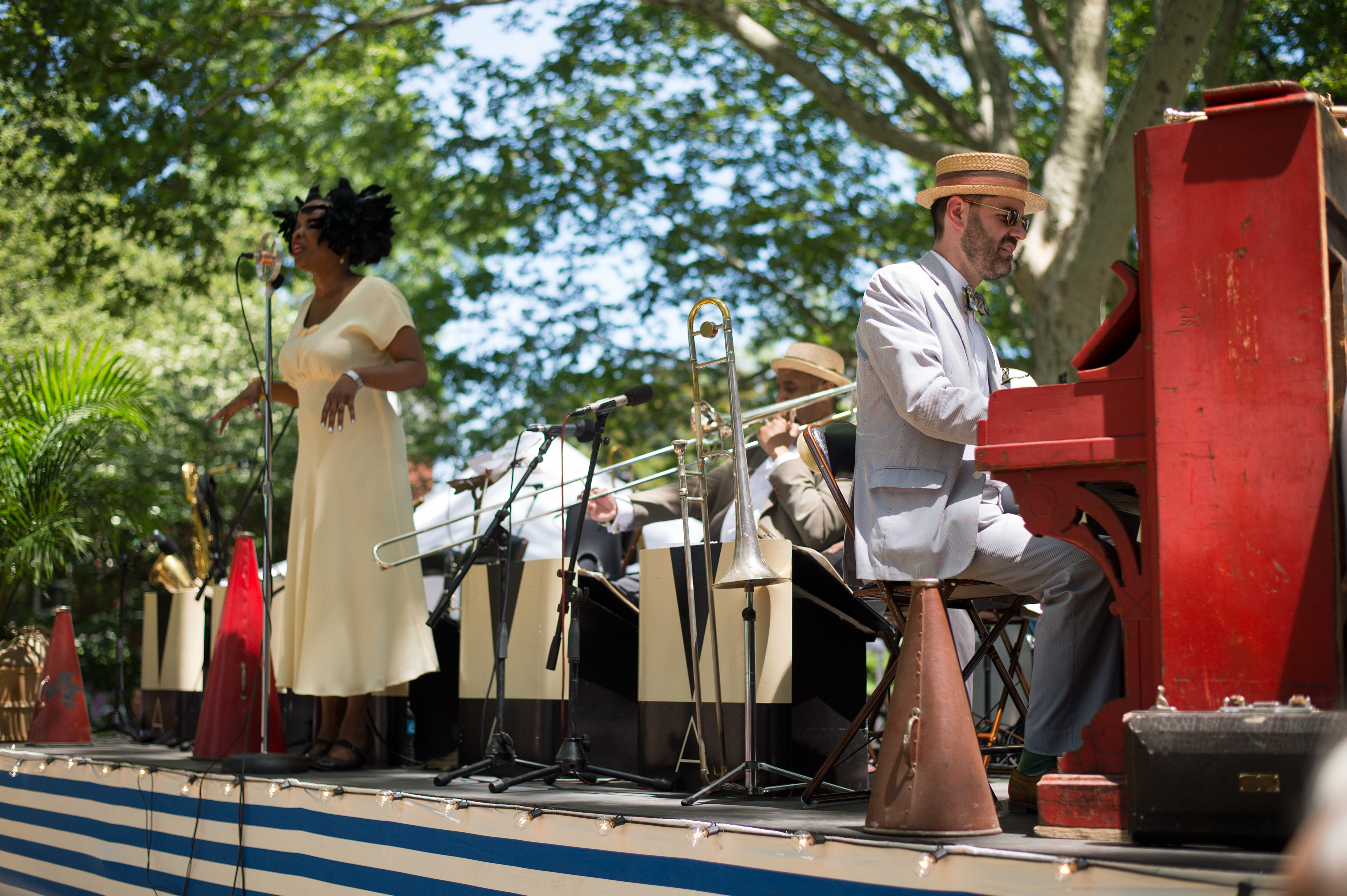 1920s Jazz Age Lawn Party